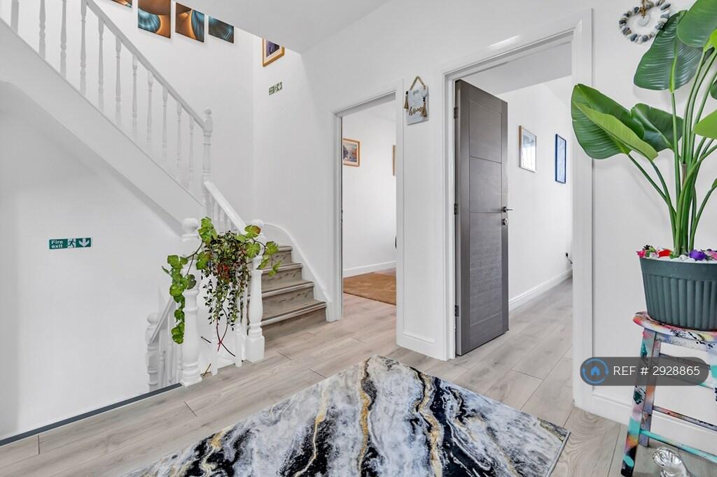 1 bedroom house share for rent