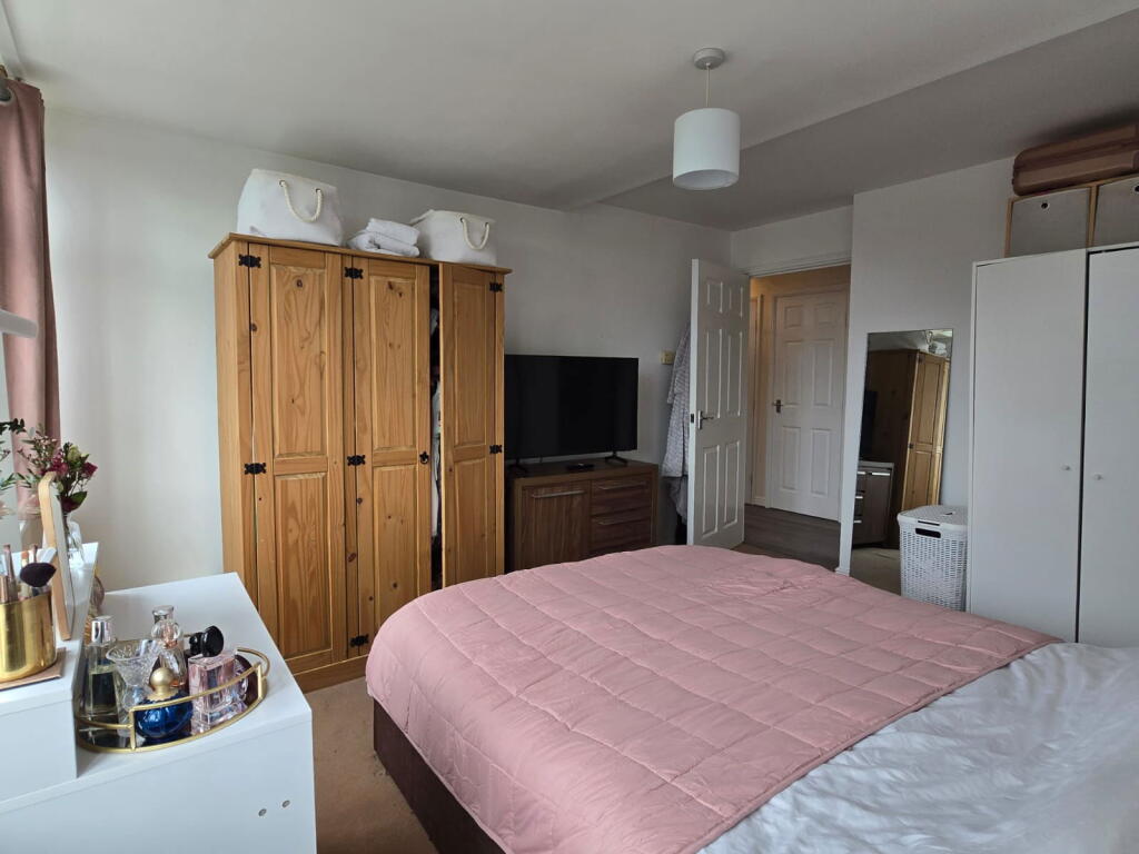 Apartment in Duston, St Crispin's, Upton - More