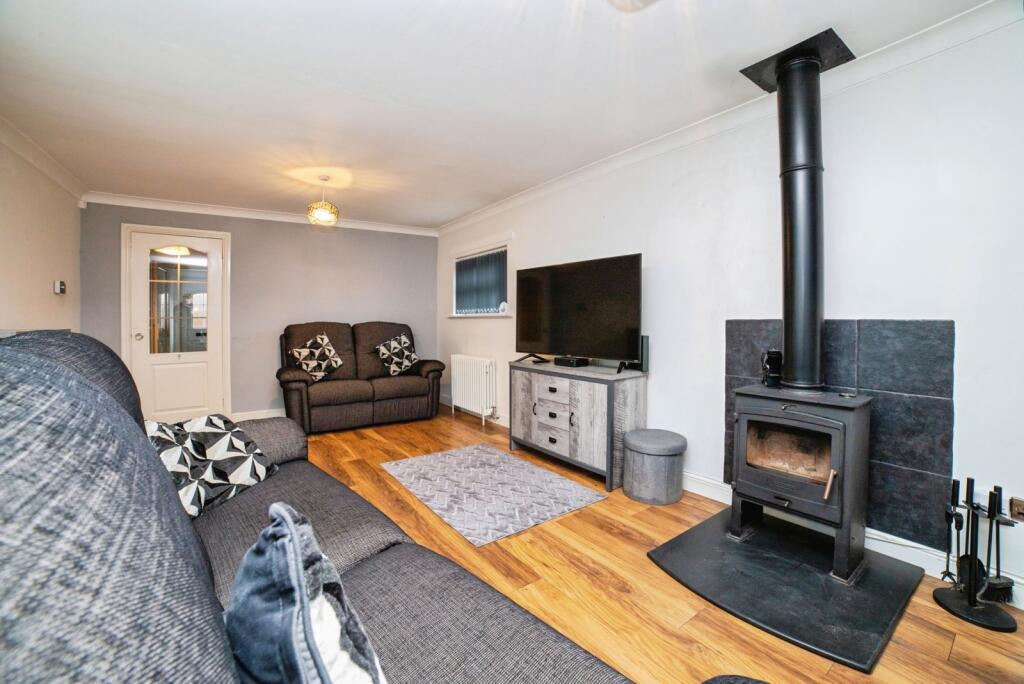 House in Nottingham, Redhill - View 2
