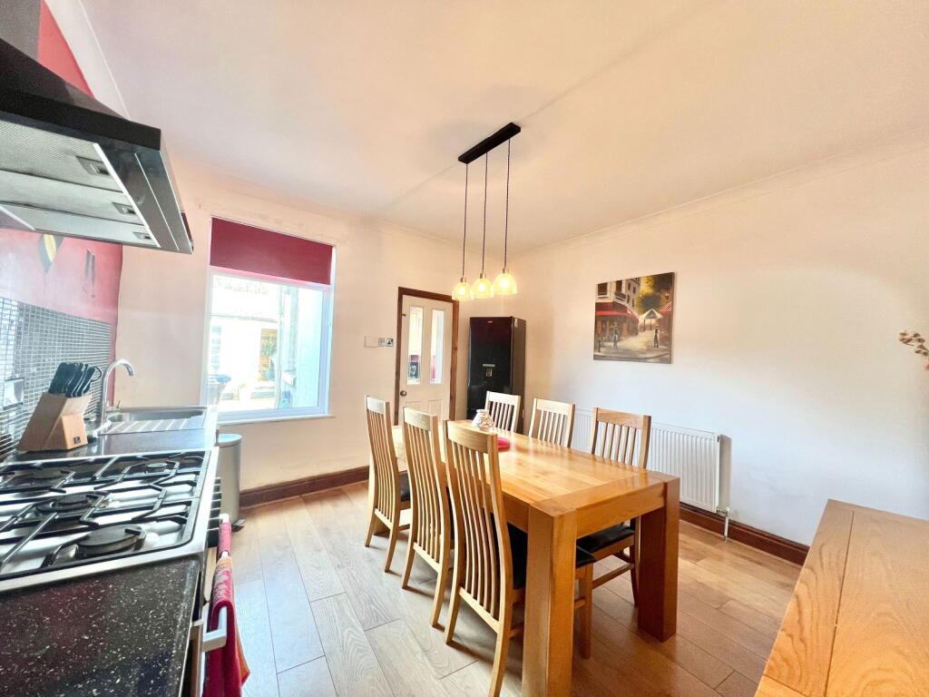 House in Barnsley, South Yorkshire - More