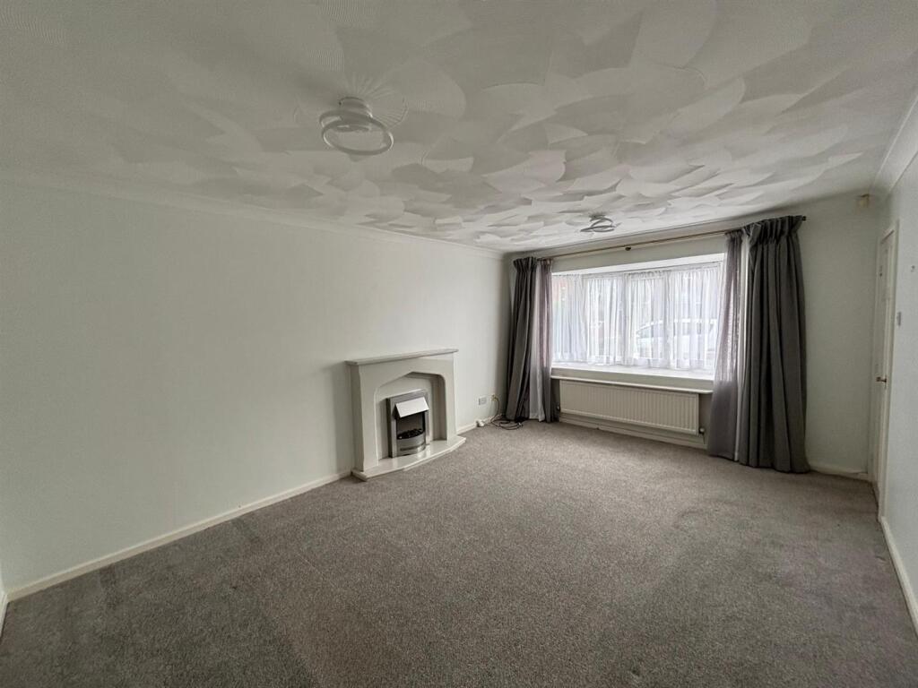 House in Hull - View 3