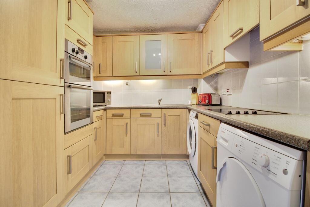 Additional image 8 of Perrywood, Welwyn Garden City