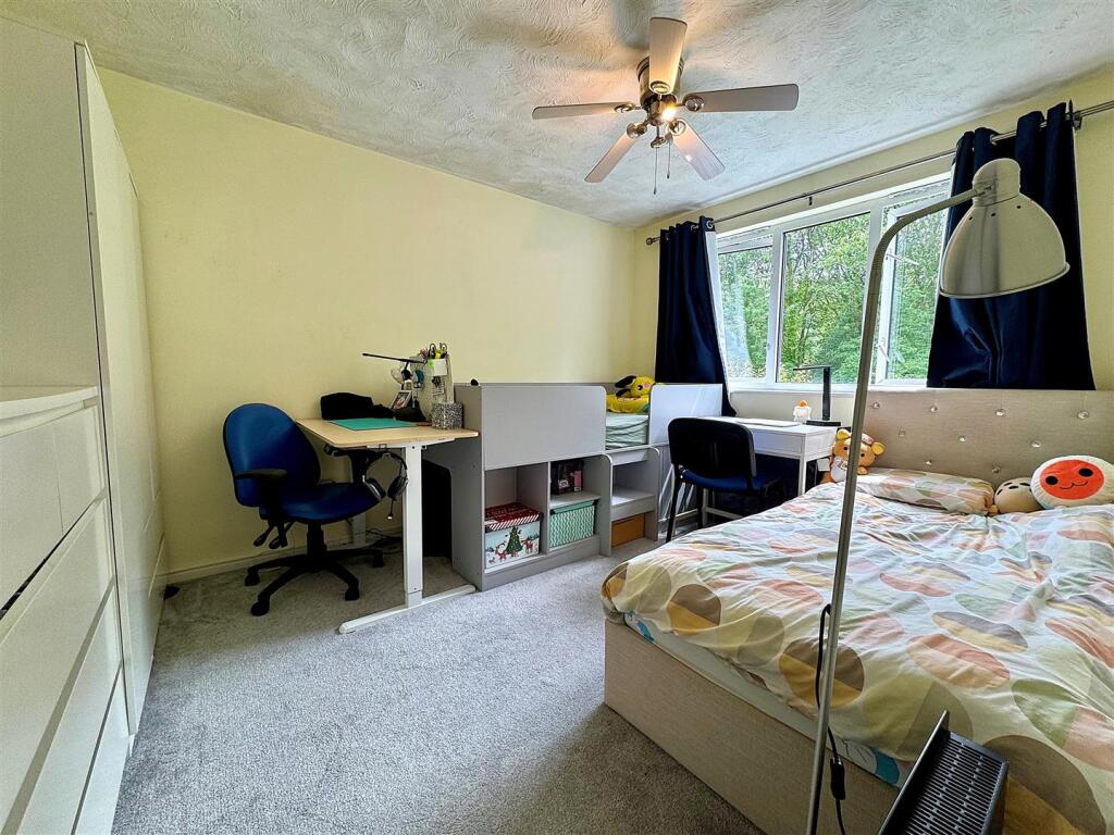 Apartment in Fareham, Whiteley - View 5