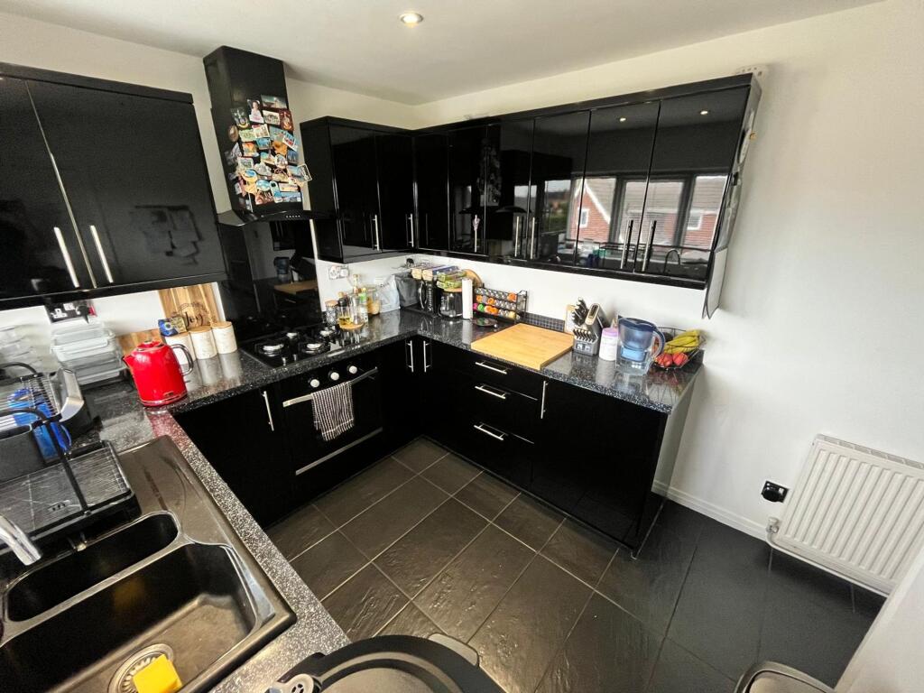 Southfield Road, Armthorpe, DN3 photo 4
