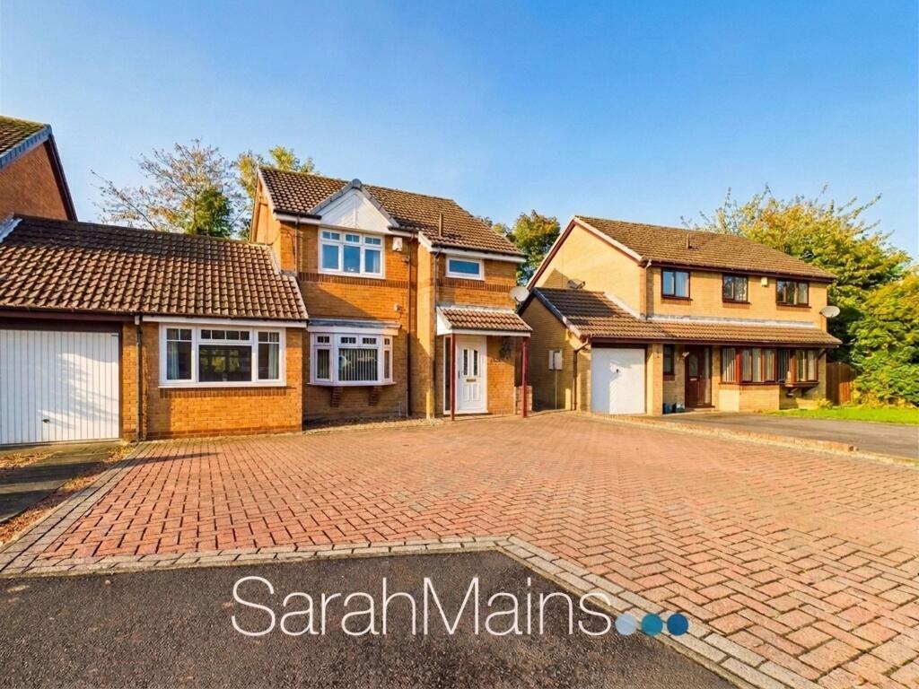 4-bed detached on Turnberry, Ouston, DH2, £250,000
