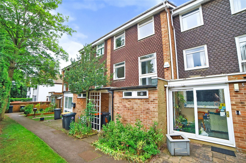 Main image of property: Oberon Court, Bedford, MK40