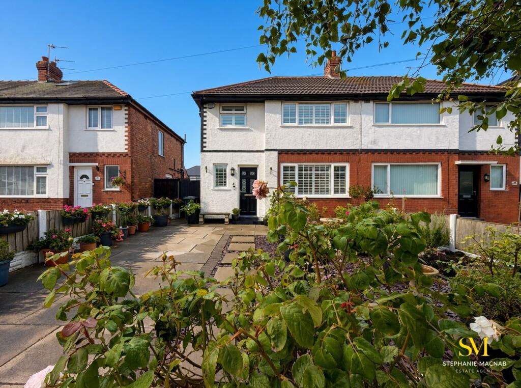 3-bed semi-detached on Altcar Lane, Formby, Liverpool, L37, £240,000