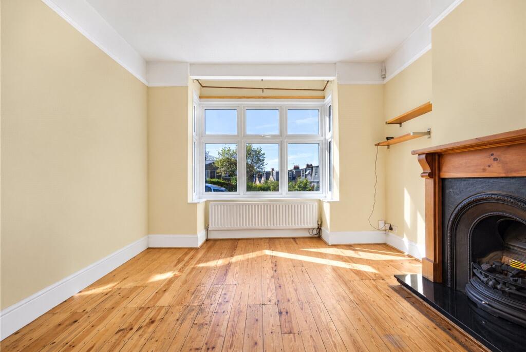 House in London - View 3