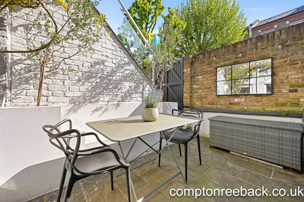 2 bedroom house for rent