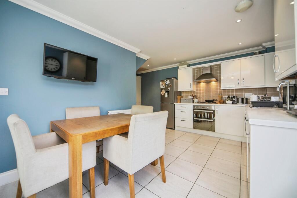 House in East Suffolk, Framlingham - More
