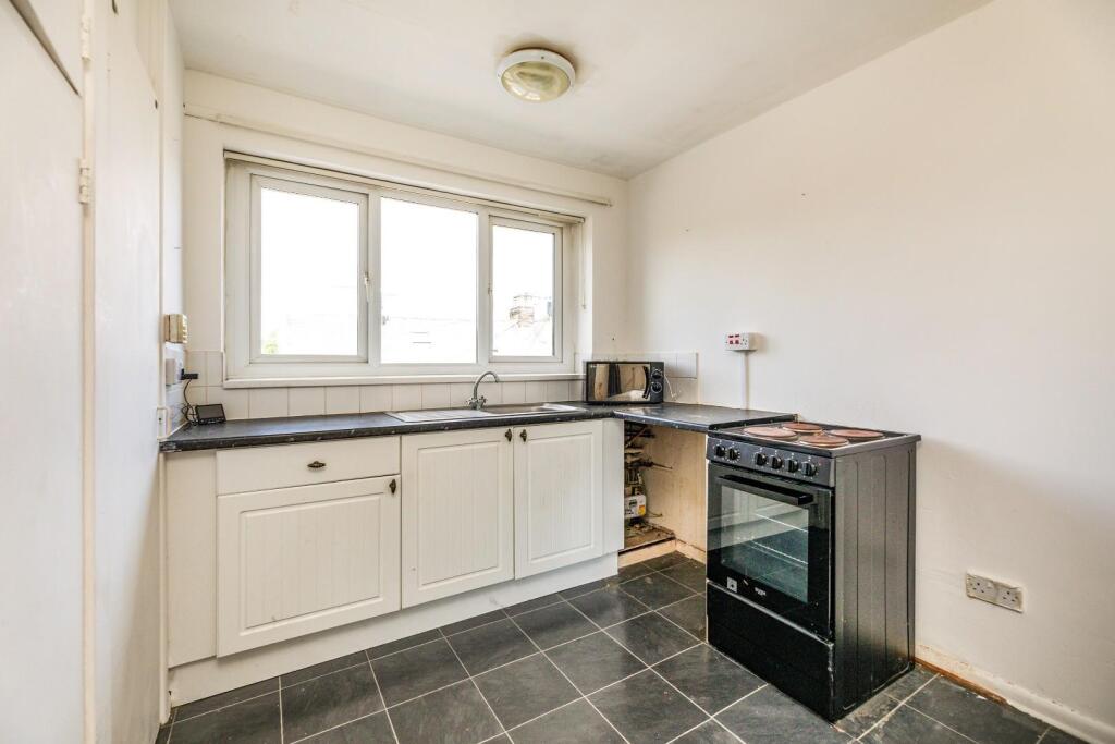 Apartment in Sheffield - View 4