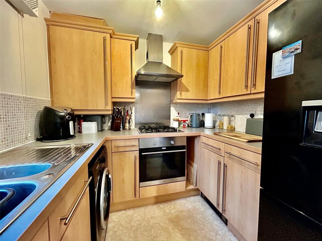 Apartment in Preston - View 5