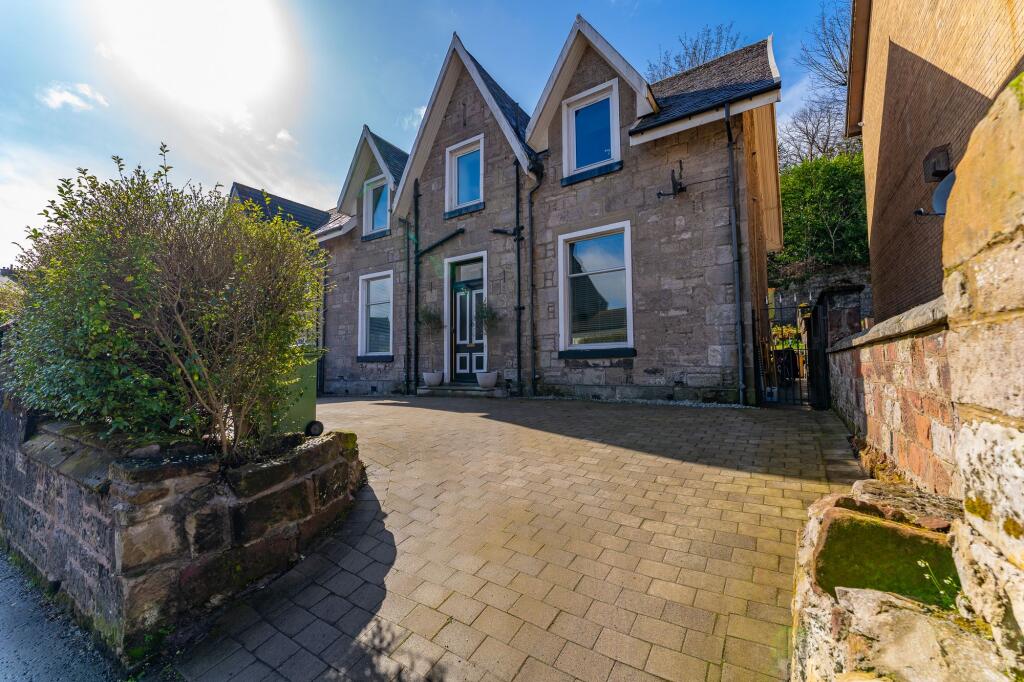 Main image of property: West Bridgend, Dumbarton, G82