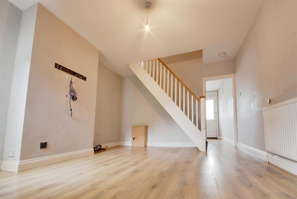 House in Watford - View 2