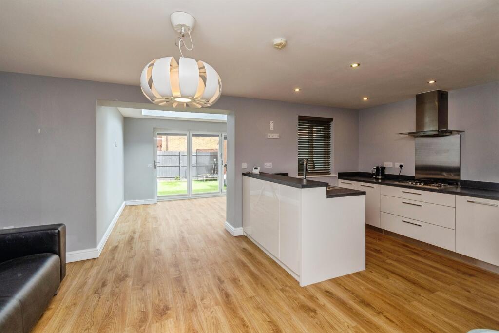 House in South Staffordshire, Great Wyrley - View 2