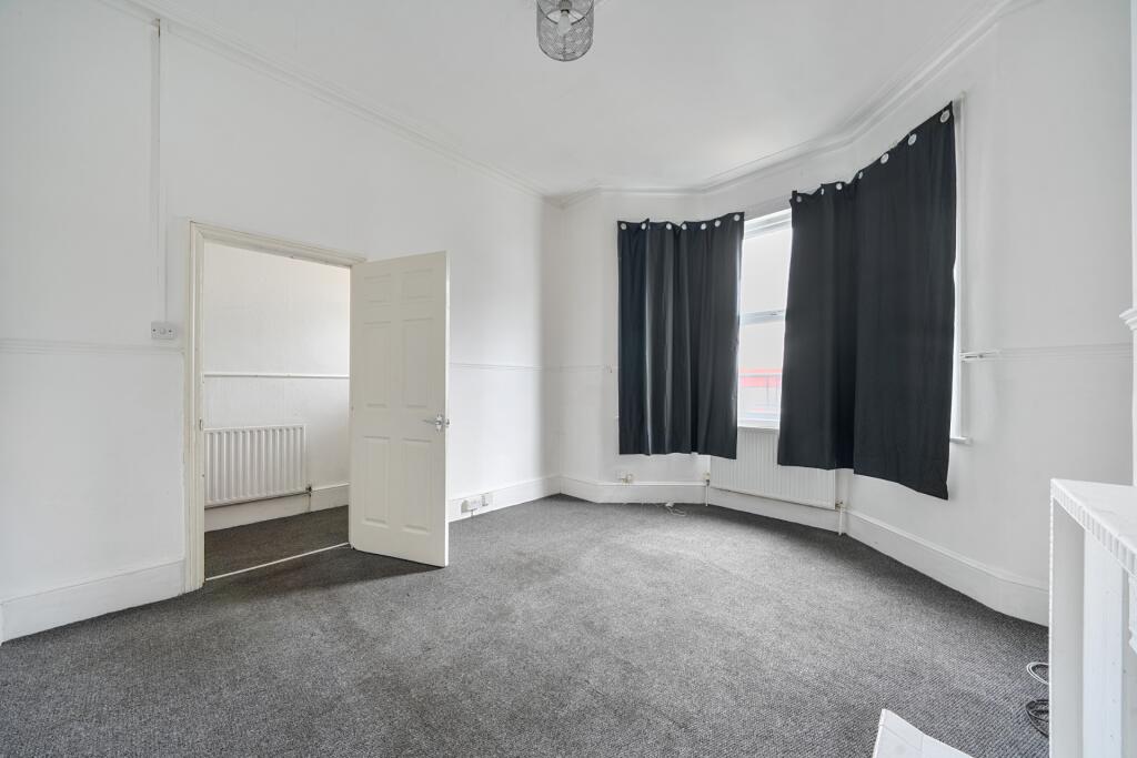 Gilbert Road, Belvedere, DA17 photo 4
