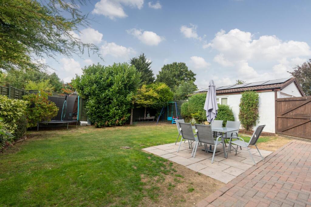 House in Letchworth, Hertfordshire - View 5
