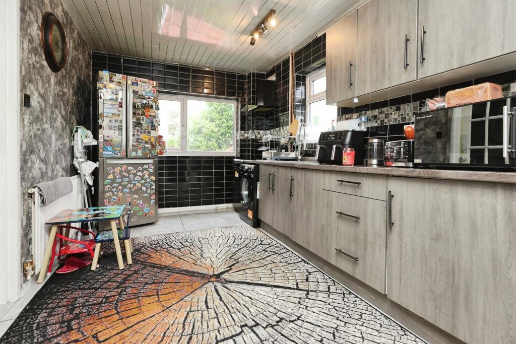 House in Birmingham, West Midlands - View 5