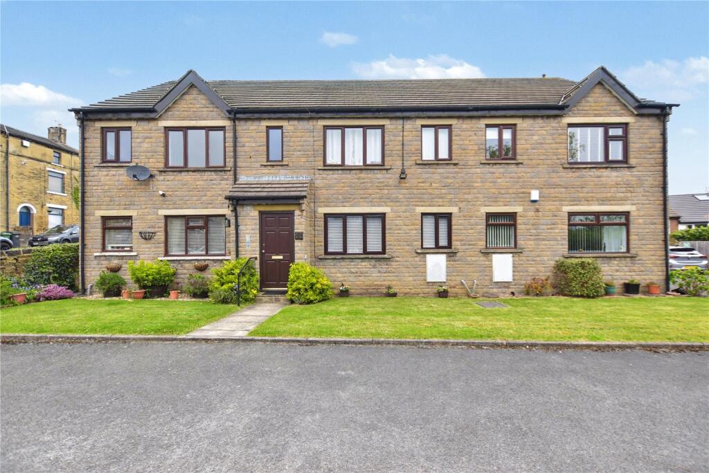 Main image of property: The Lanes, Pudsey, Leeds, West Yorkshire