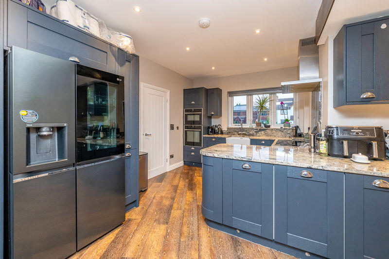 61 Codsall Road photo 3