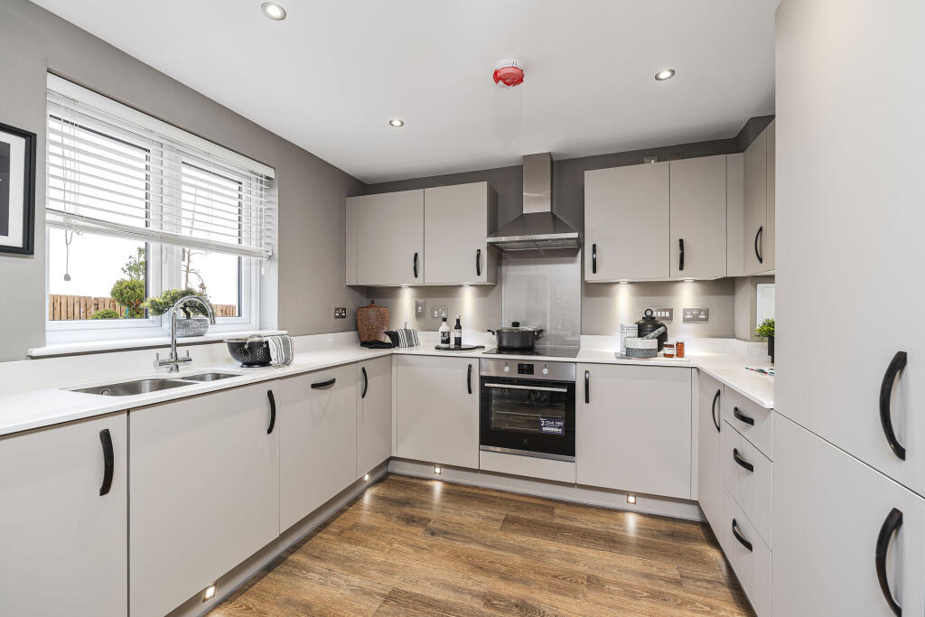 House in Glasgow, South Lanarkshire - View 2