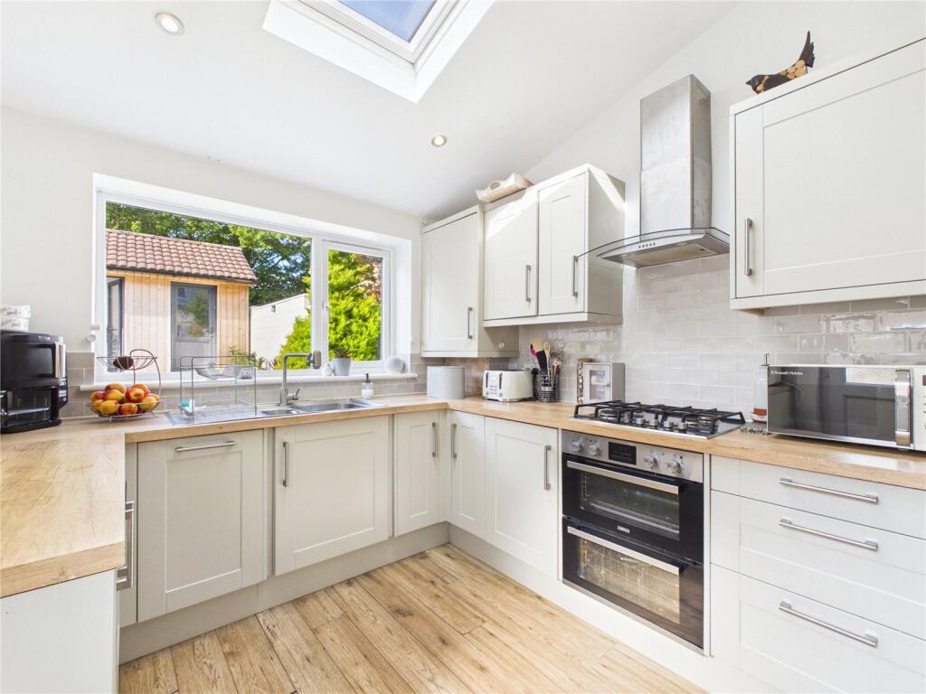 House in Bristol, Kingswood - More