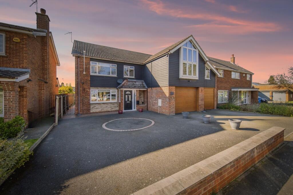 Main image of property: Henley Road, Ipswich, Suffolk, IP1