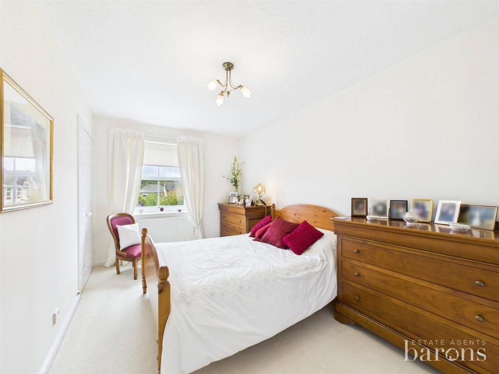 House in Basingstoke and Deane, Basingstoke - View 4