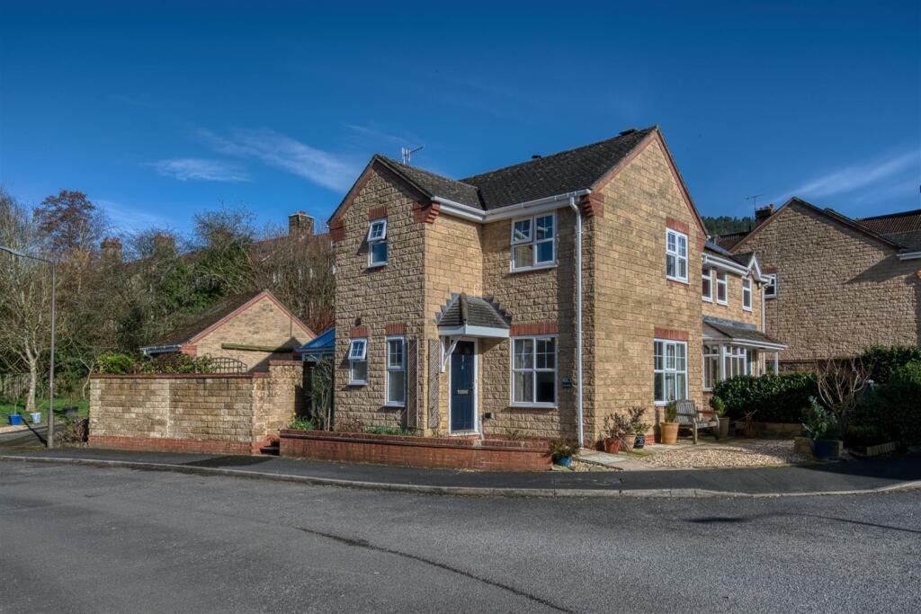 Main image of property: Sunnybank, Rowsley, Matlock