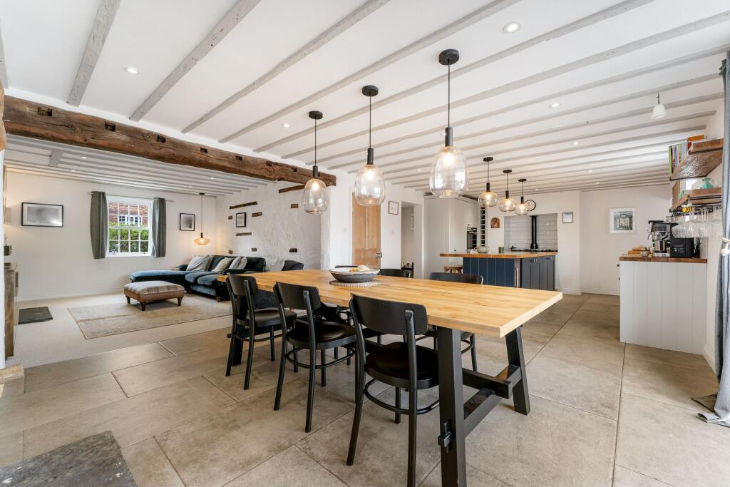 House in Weaverham - View 5