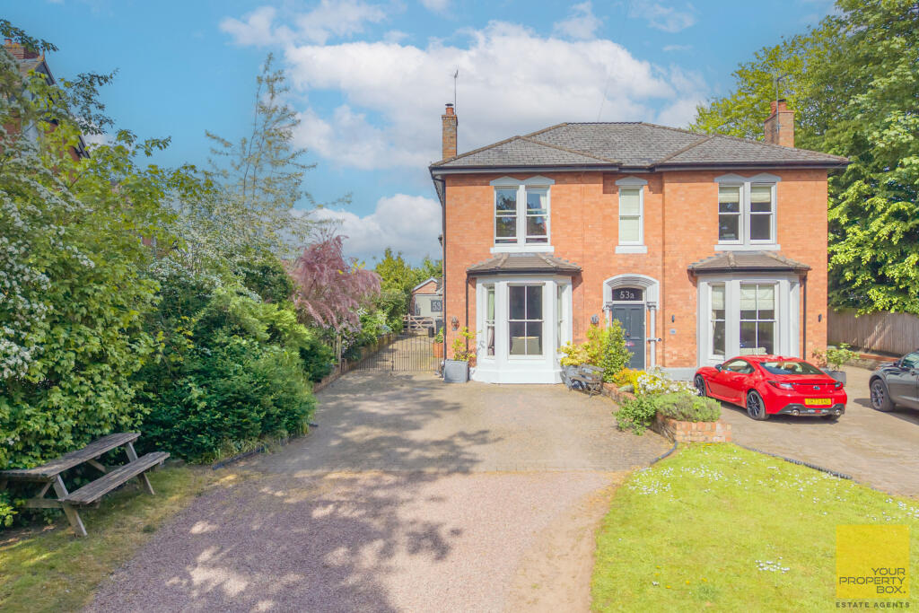 Main image of property: Battenhall Road, Worcester, WR5 2BP