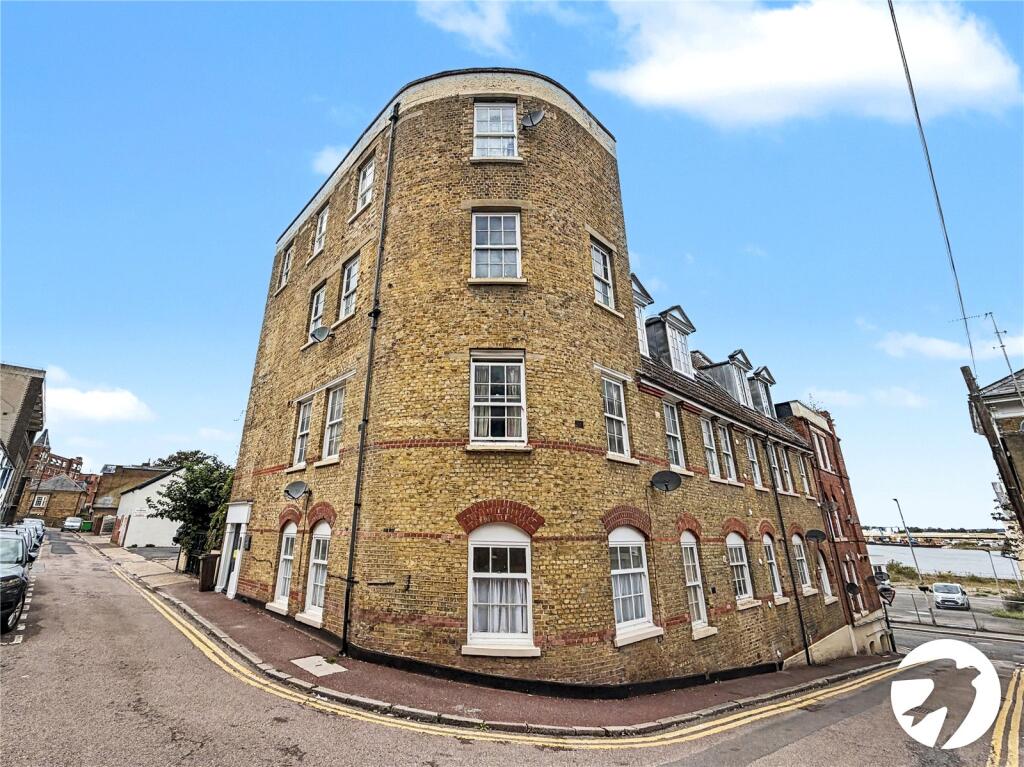 Main image of property: High Street, Chatham, Kent, ME4