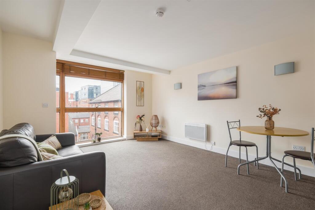 Apartment in Sheffield - View 5