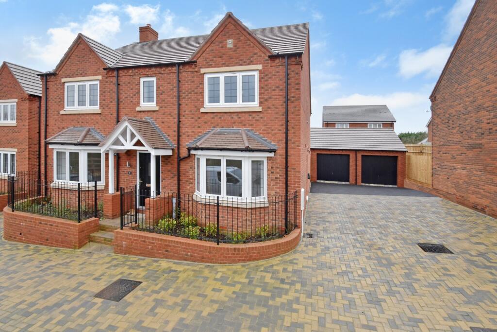 Main image of property: 11 The Green, Claphill Lane, Rushwick, Worcestershire, WR2