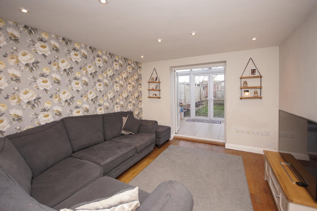 The Leys, Gloucestershire, GL13 photo 3