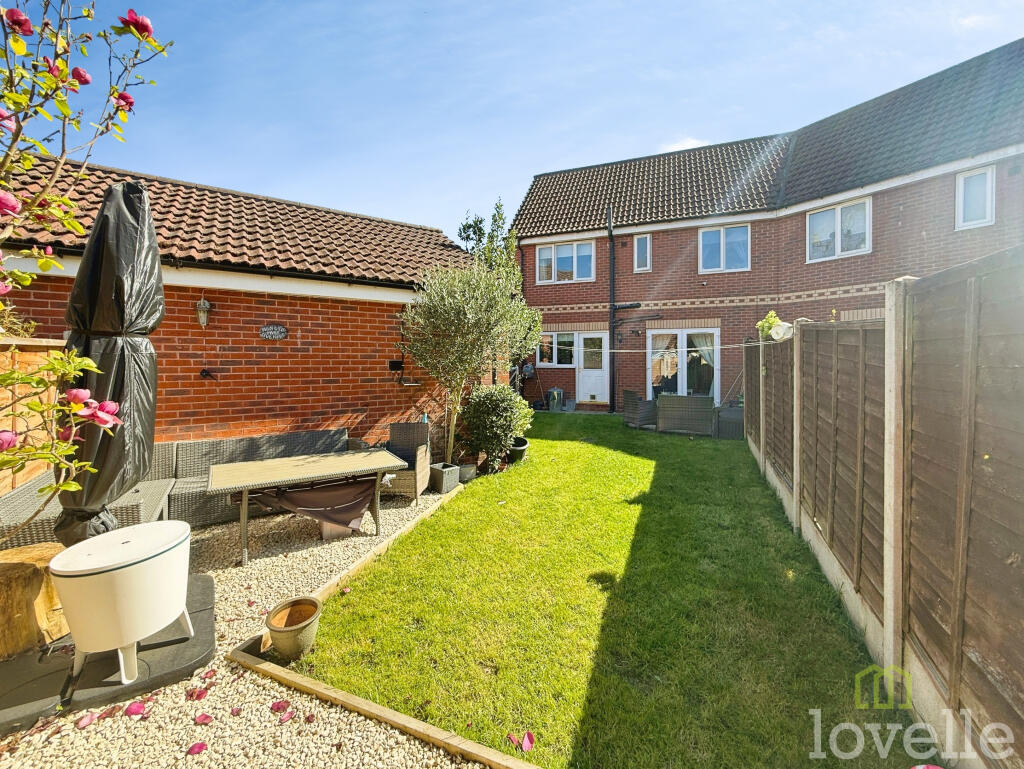 House in West Lindsey, Gainsborough - View 3