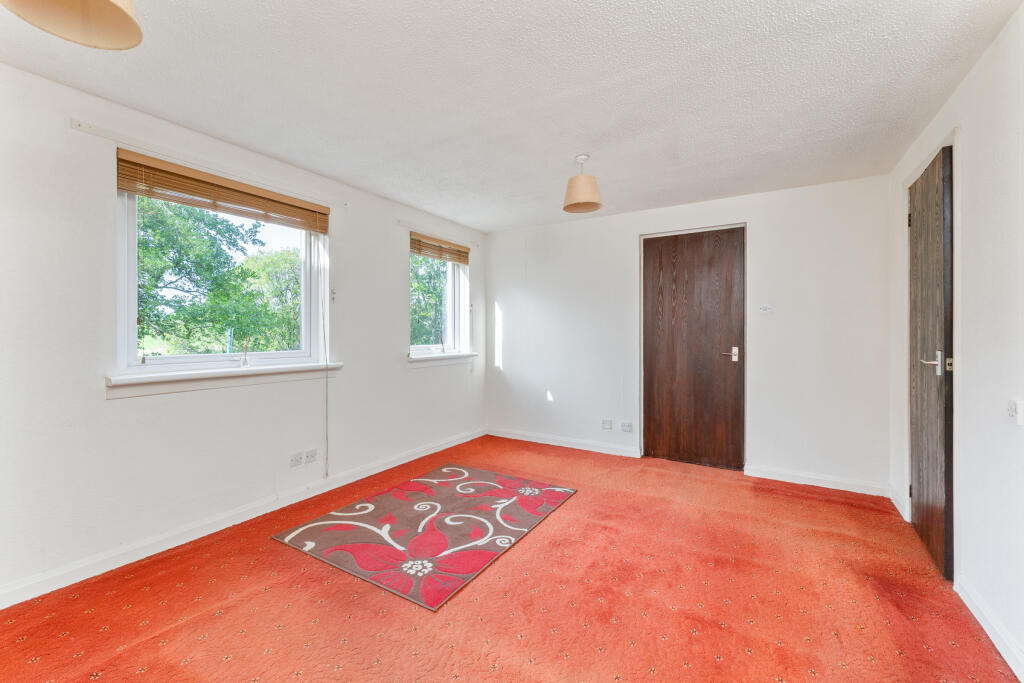 Barbeth Road, Condorrat, Cumbernauld, North Lanarkshire photo 4
