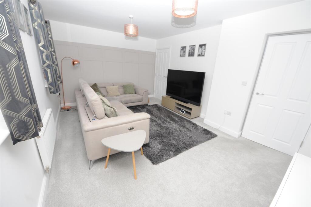 Additional image 5 of Hutton Hall Drive, Eccleshill, Bradford