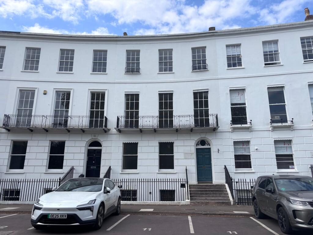 Main image of property: 11 Royal Crescent, Cheltenham, GL50 3DA