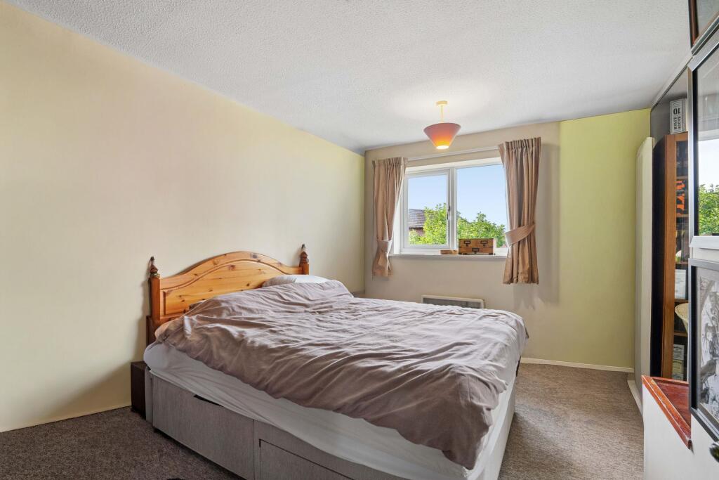 House in Cherwell, Southwold, Bicester - More