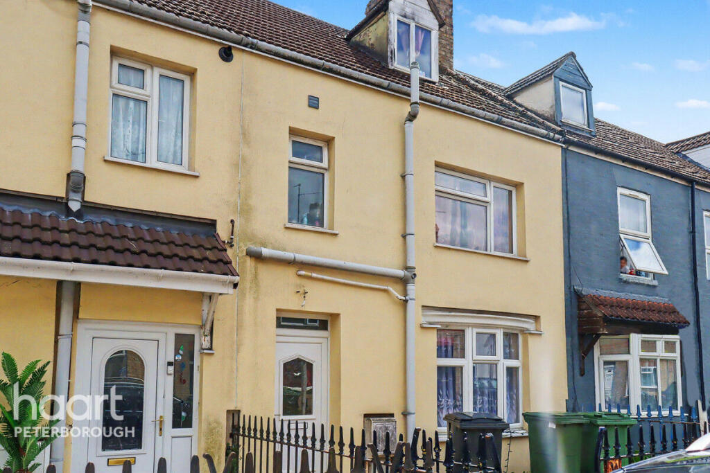 4-bed terraced on Henry Street, Peterborough, £300,000