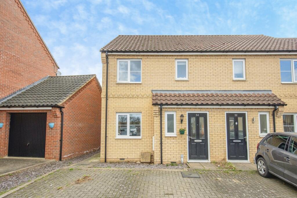 Main image of property: Malkin Close, Ipswich