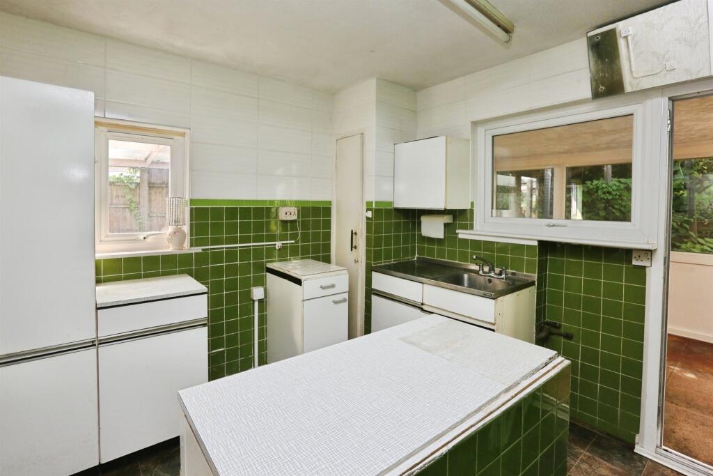 House in Southampton - View 5