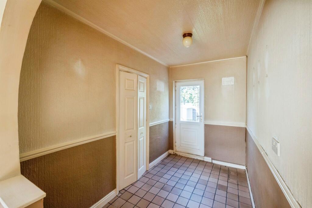 House in Doncaster, Rossington - View 3