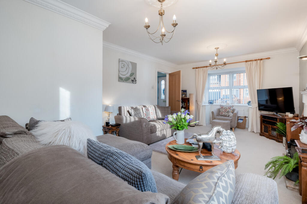 Touchstone Road, Heathcote Warwick, Warwickshire CV34 6EE photo 4