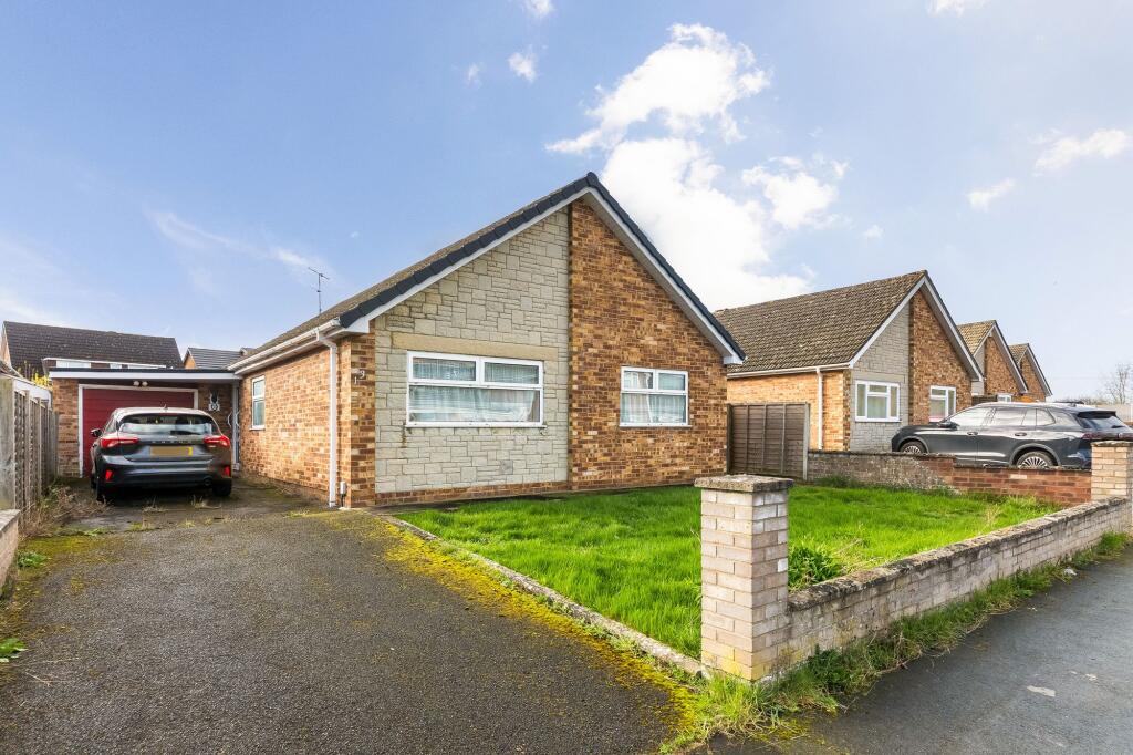 Main image of property: Byron Close, Abingdon, OX14