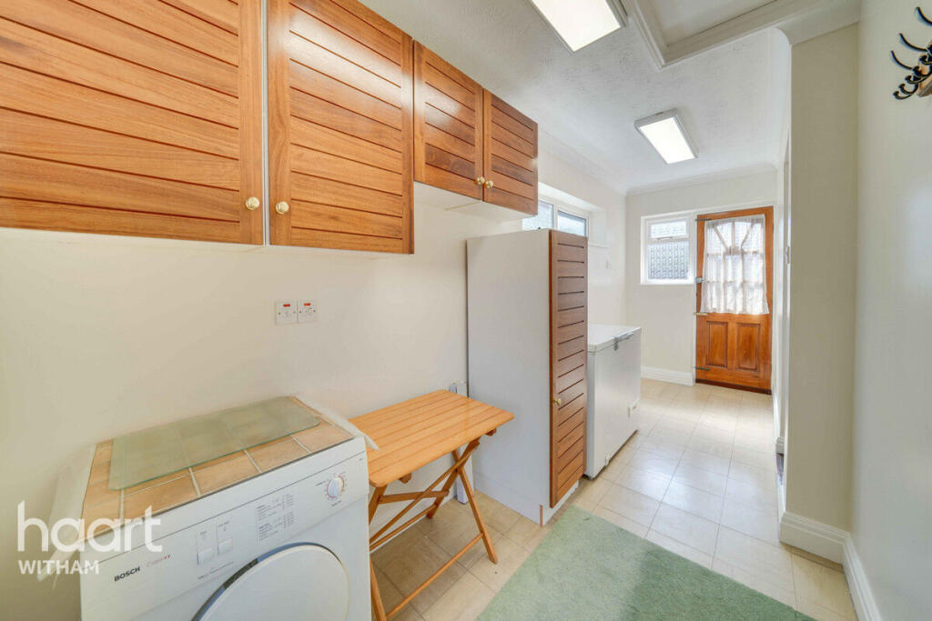 House in Braintree, Witham - More