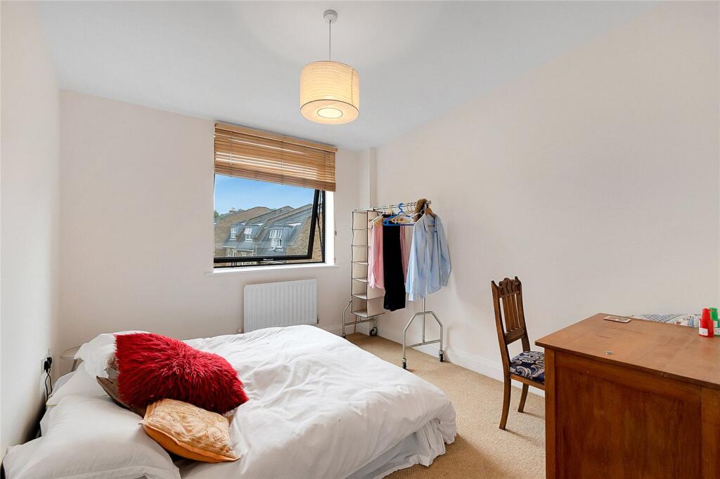 Apartment in London - View 3