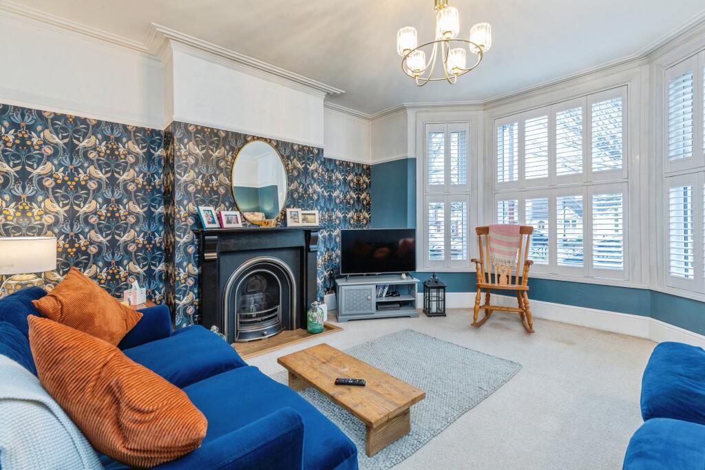 House in Gillingham, Twydall - View 2