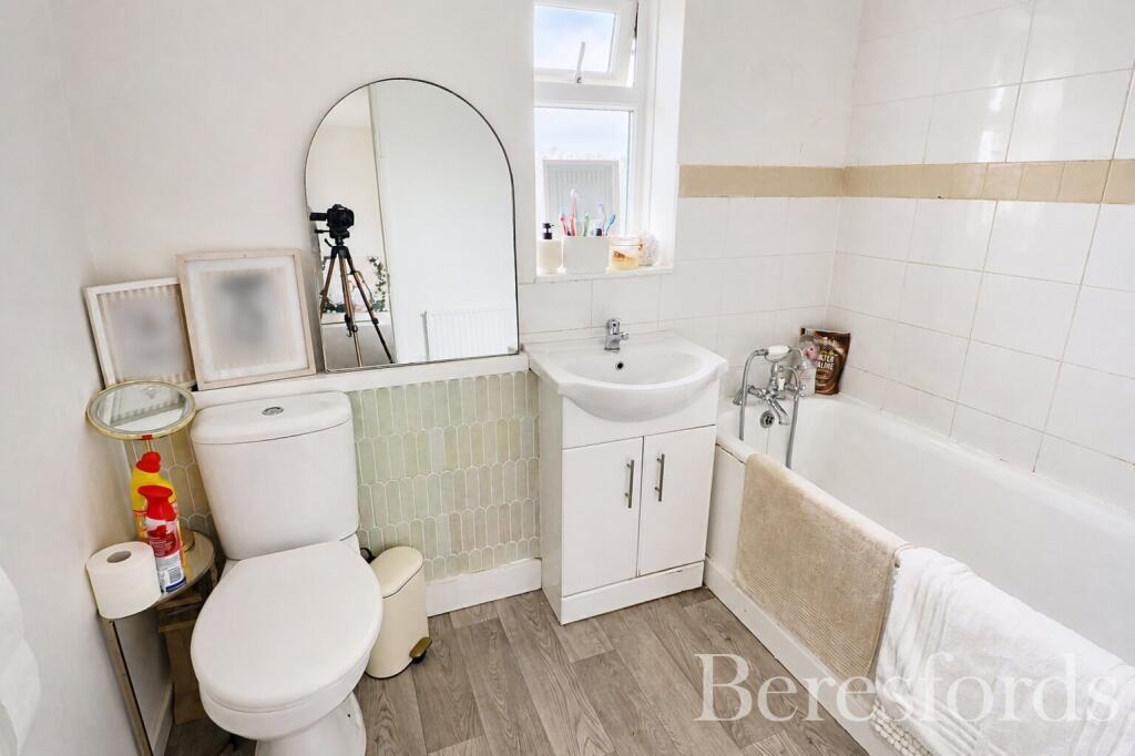 House in Colchester, Tiptree - More